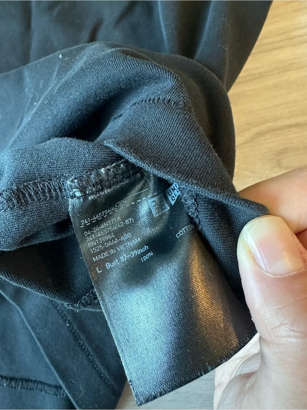 UNIQLO black tshirt women’s large 100% cotton
